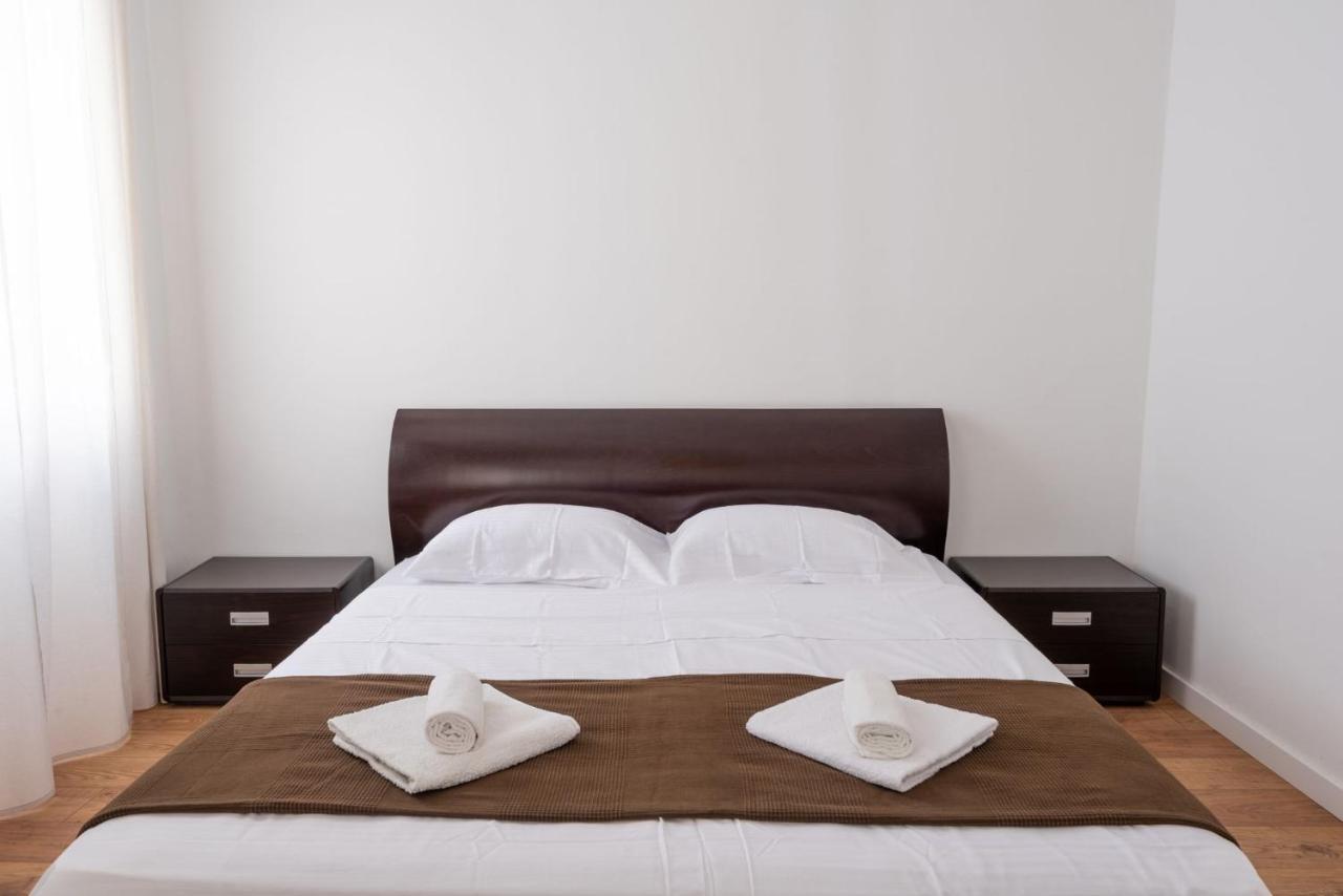 Pula City Apartment With Private Parking Free מראה חיצוני תמונה