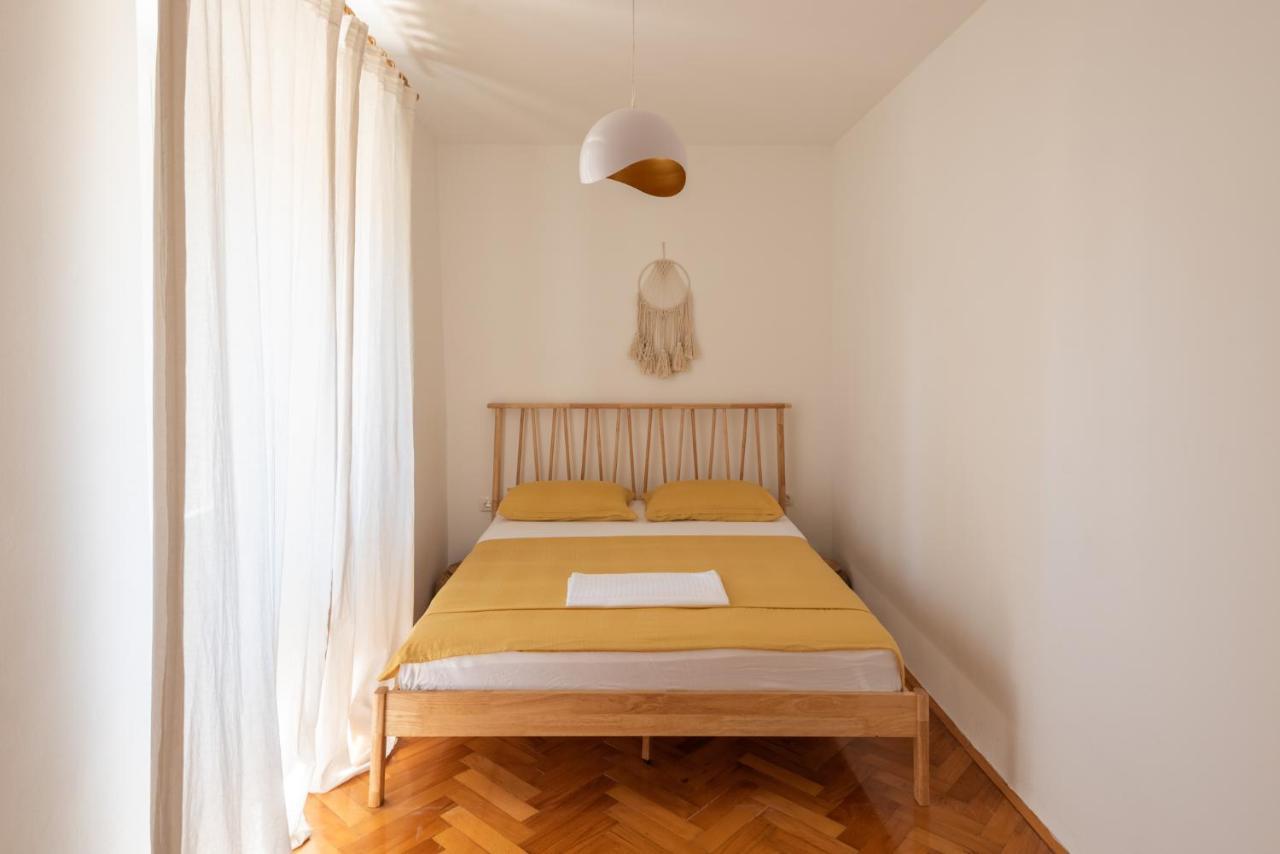 Pula City Apartment With Private Parking Free מראה חיצוני תמונה